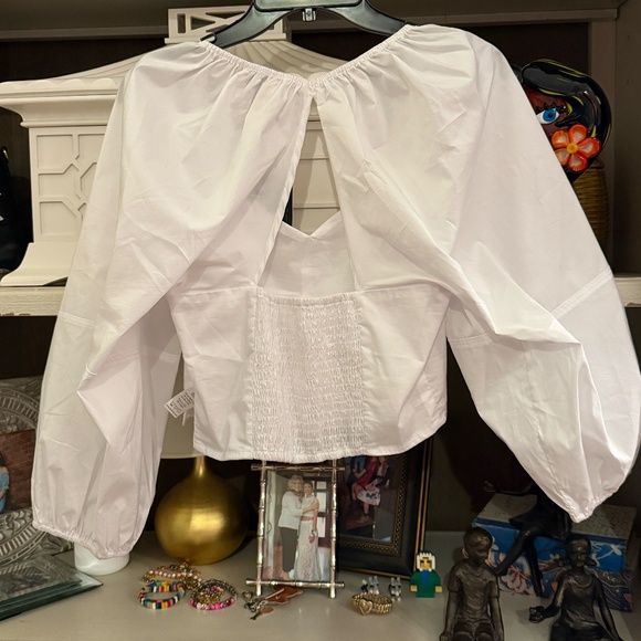 Buru White Puff Sleeve Crop Open Back top blouse Large L - Picture 3 of 3